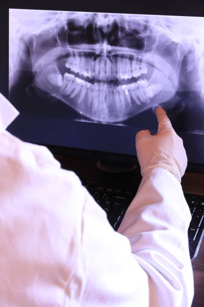 Best Cracked Tooth Emergency Dentist  in Monroeville, PA